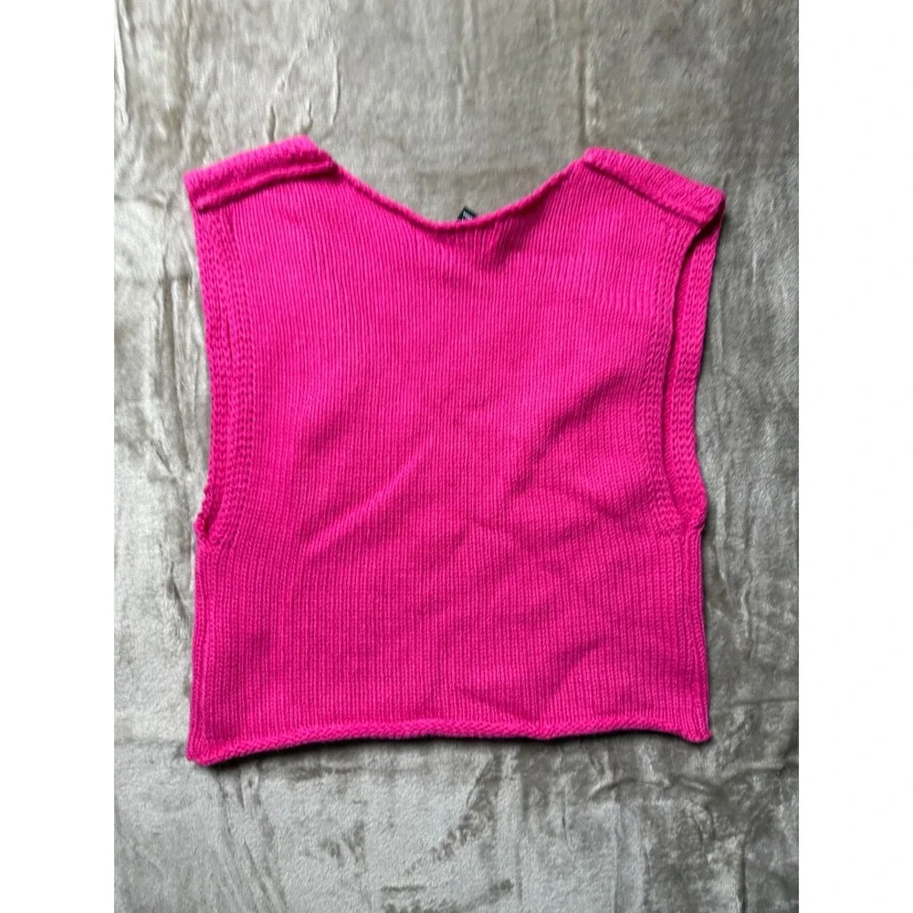 Forever 21 Hot Pink Knit V-Neck Cropped Top Small Barbiecore Girlie‎ Festival